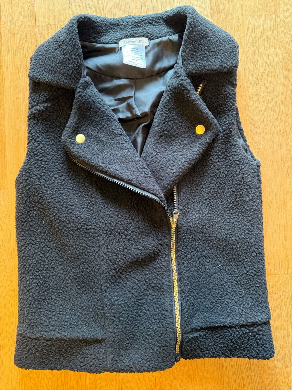 Forever Me Black Fuzzy Vest sz 7/8
